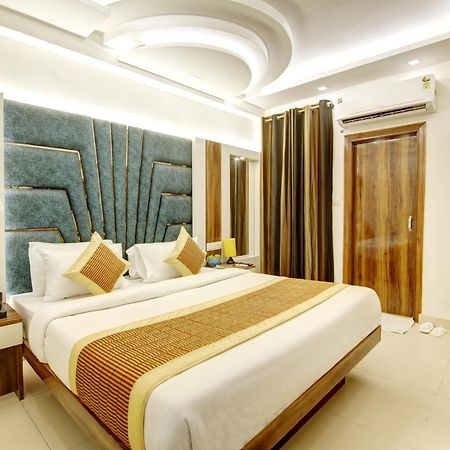 Hotel Star Villa - Front Of New Delhi Railway Station & 5 Minute From Connaught Place Buitenkant foto