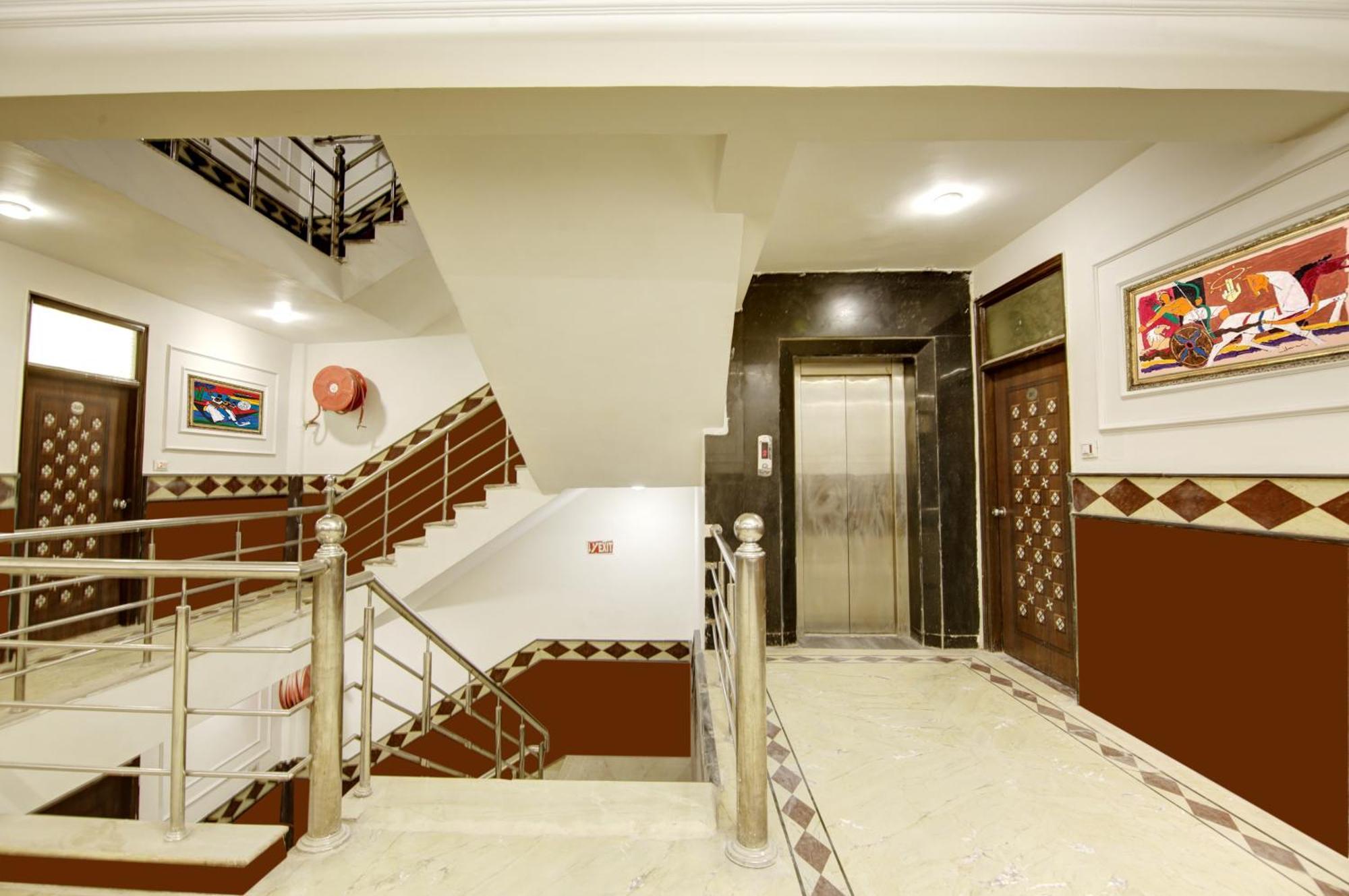 Hotel Star Villa - Front Of New Delhi Railway Station & 5 Minute From Connaught Place Buitenkant foto