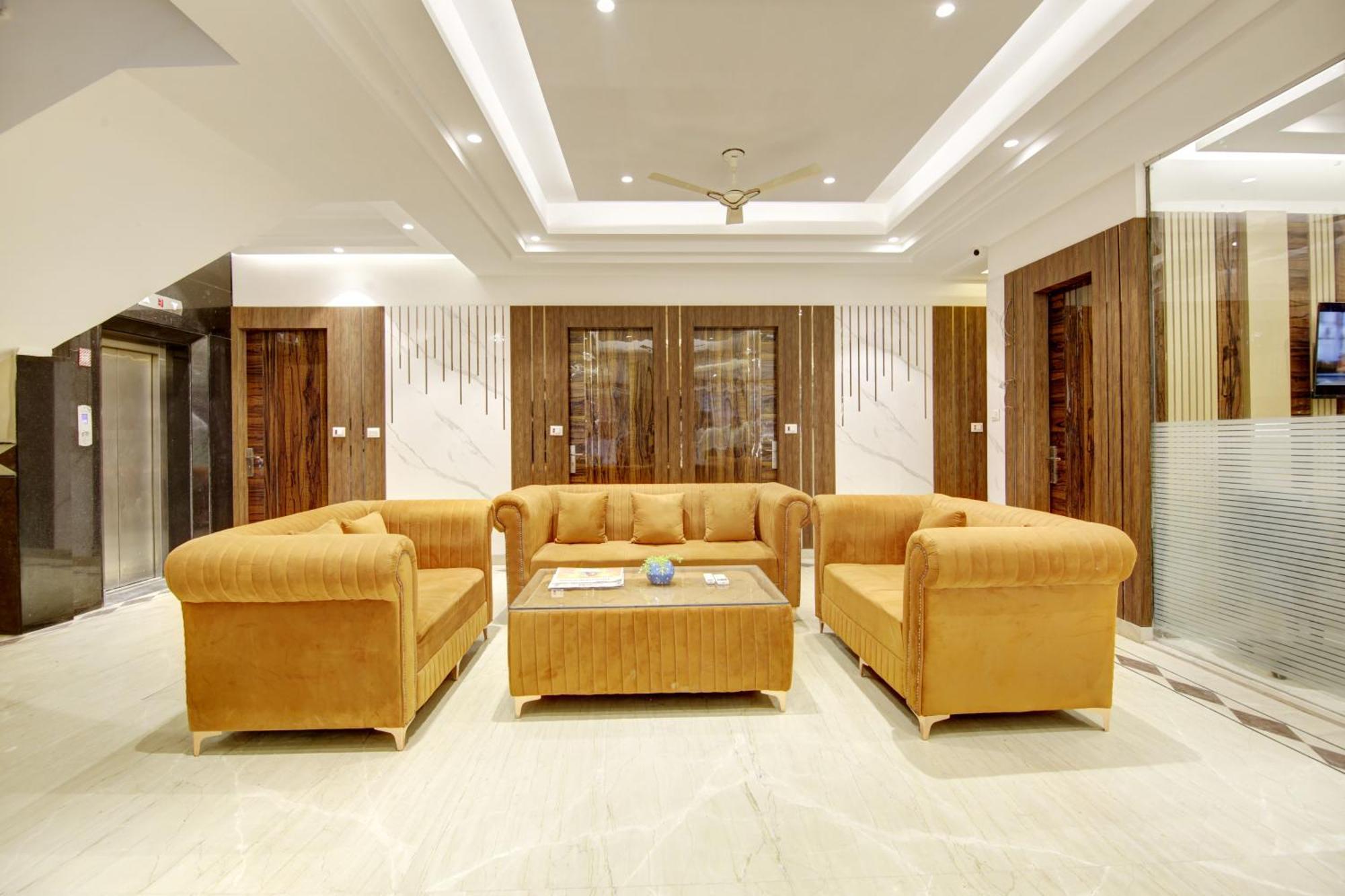 Hotel Star Villa - Front Of New Delhi Railway Station & 5 Minute From Connaught Place Buitenkant foto