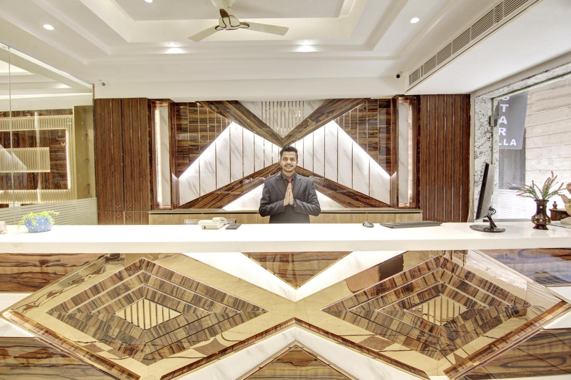 Hotel Star Villa - Front Of New Delhi Railway Station & 5 Minute From Connaught Place Buitenkant foto