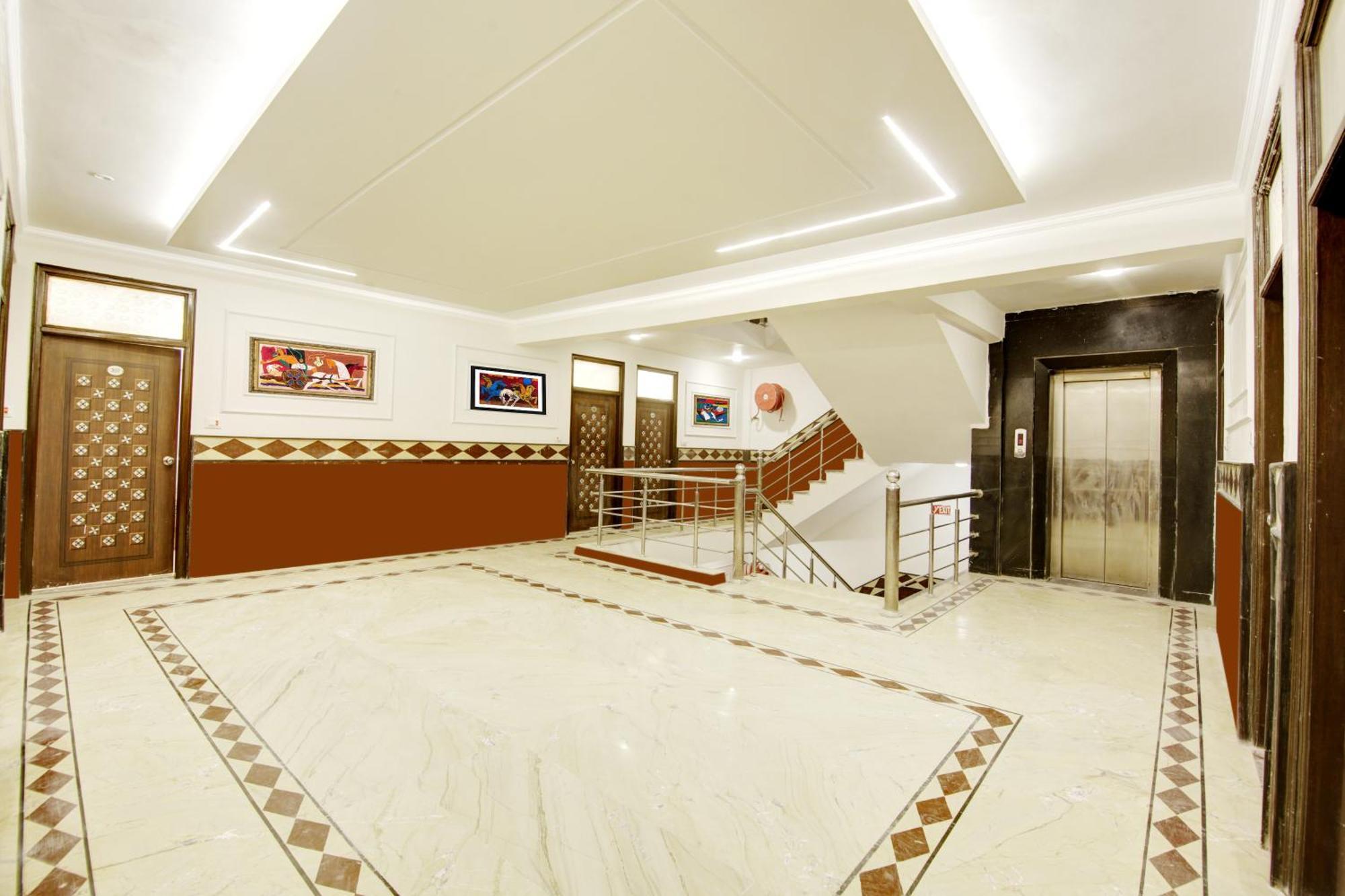 Hotel Star Villa - Front Of New Delhi Railway Station & 5 Minute From Connaught Place Buitenkant foto