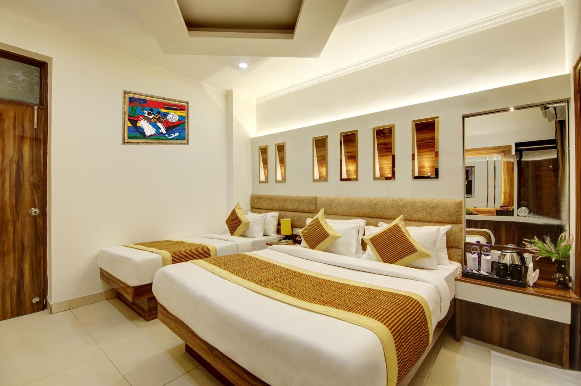 Hotel Star Villa - Front Of New Delhi Railway Station & 5 Minute From Connaught Place Buitenkant foto