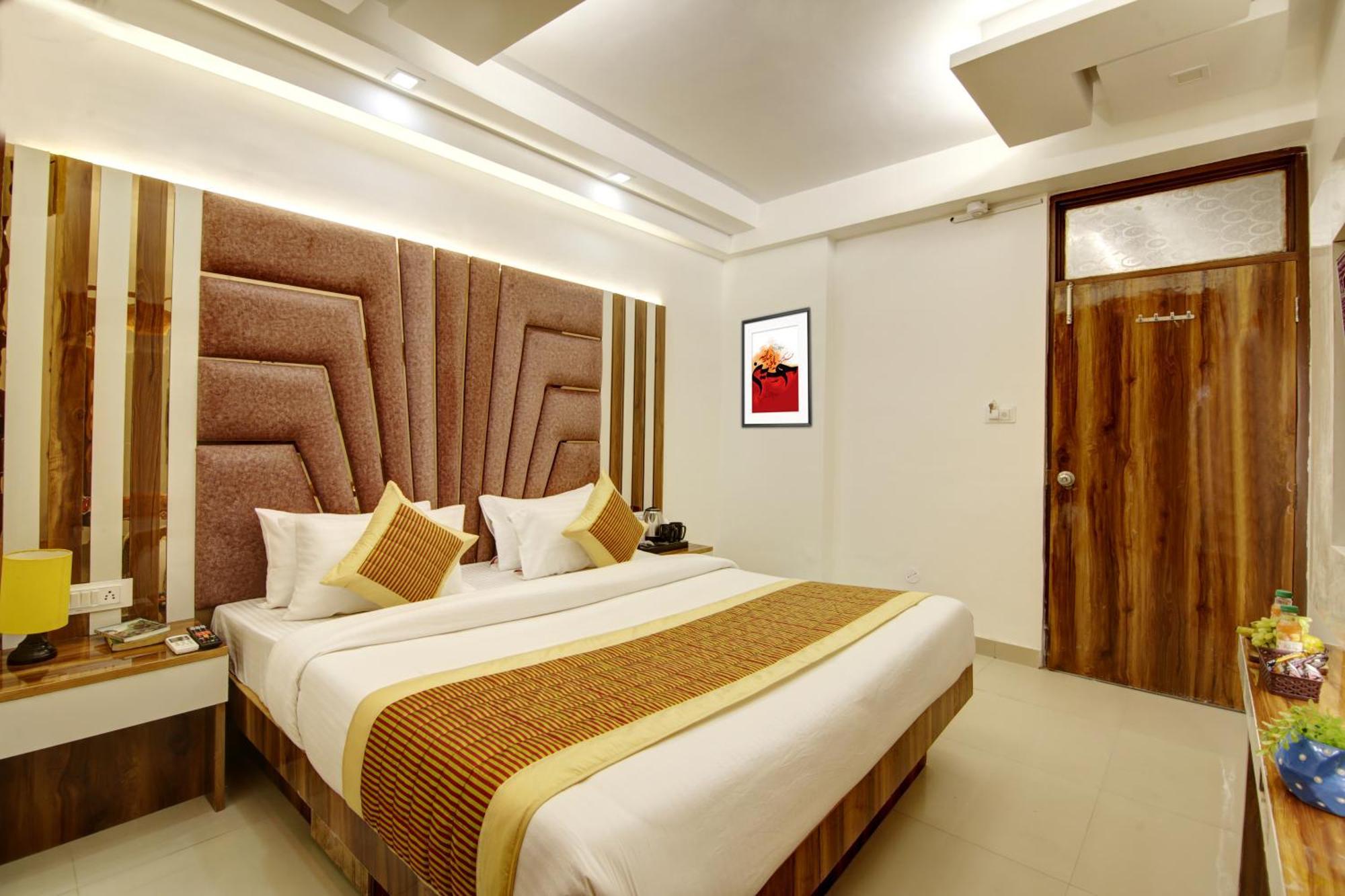 Hotel Star Villa - Front Of New Delhi Railway Station & 5 Minute From Connaught Place Buitenkant foto
